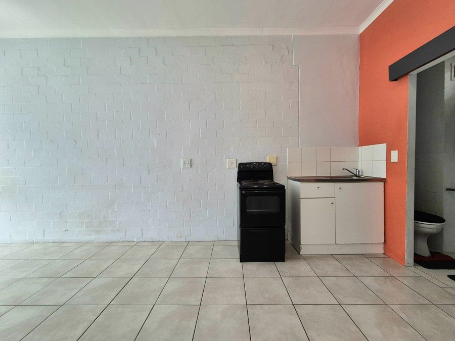 1 Bedroom Property for Sale in Wynberg Western Cape